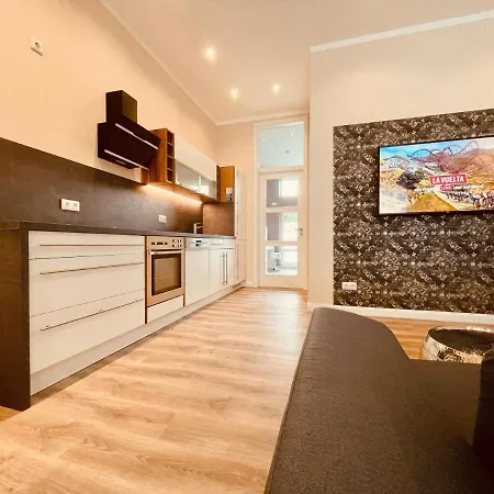Casa Rehse I Loft-Apartment Mit Gartenblick I Kostenlos Parken & Wlan I Self-Check-In I 55Zoll-Smart&Kabel-Tv I Oepnv Érfurt Exterior foto
